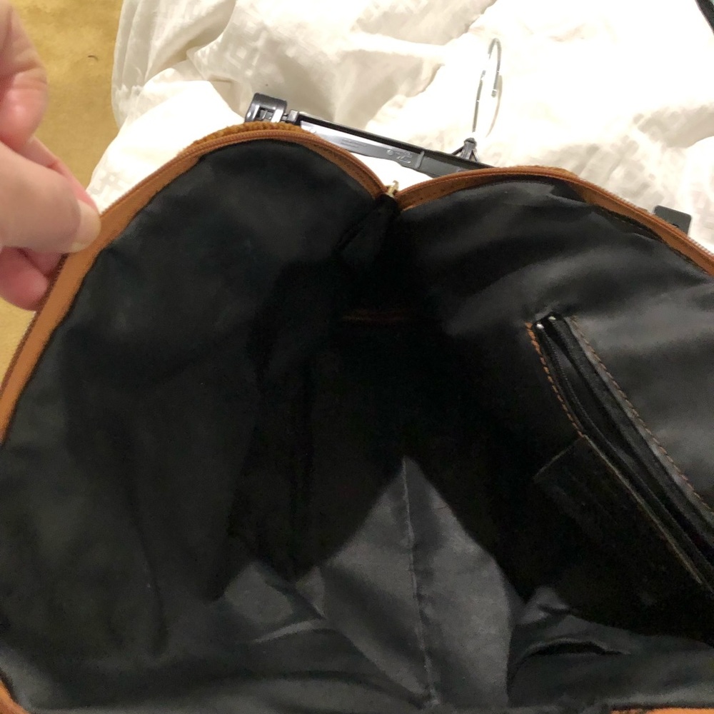 Purse - Picture 3 of 4